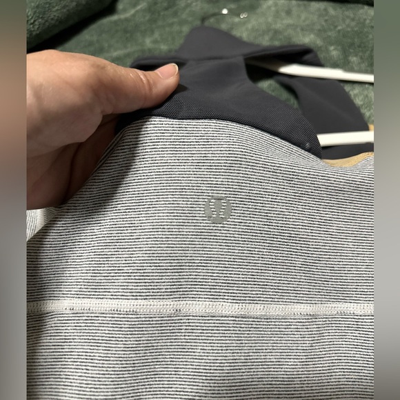 Lululemon Scoop Neck Tank Size 6 - Picture 5 of 9